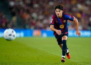 世体：埃斯帕特因脚踝不适提前换下，但有望赶上国家德比