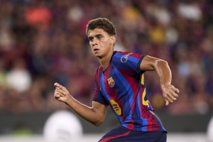 世体：巴萨前锋哈姆扎本周末将参加B队比赛 球队认为他需要多比赛